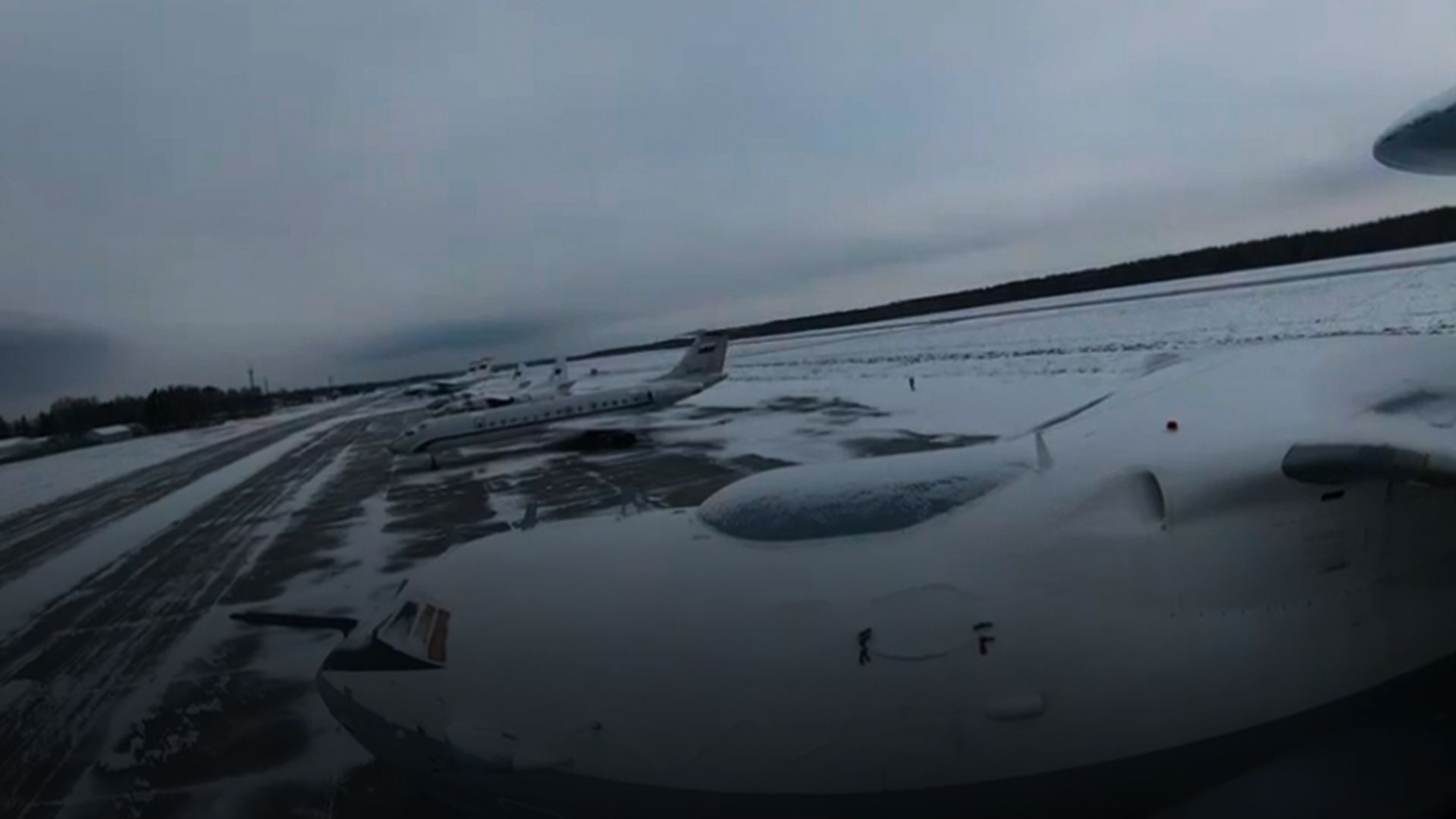 Нове відео з дрона, який підірвав російський А-50 в Мачулищах - 24 Канал Нове відео з дрона, який підірвав російський А-50 в Мачулищах - 24 Канал