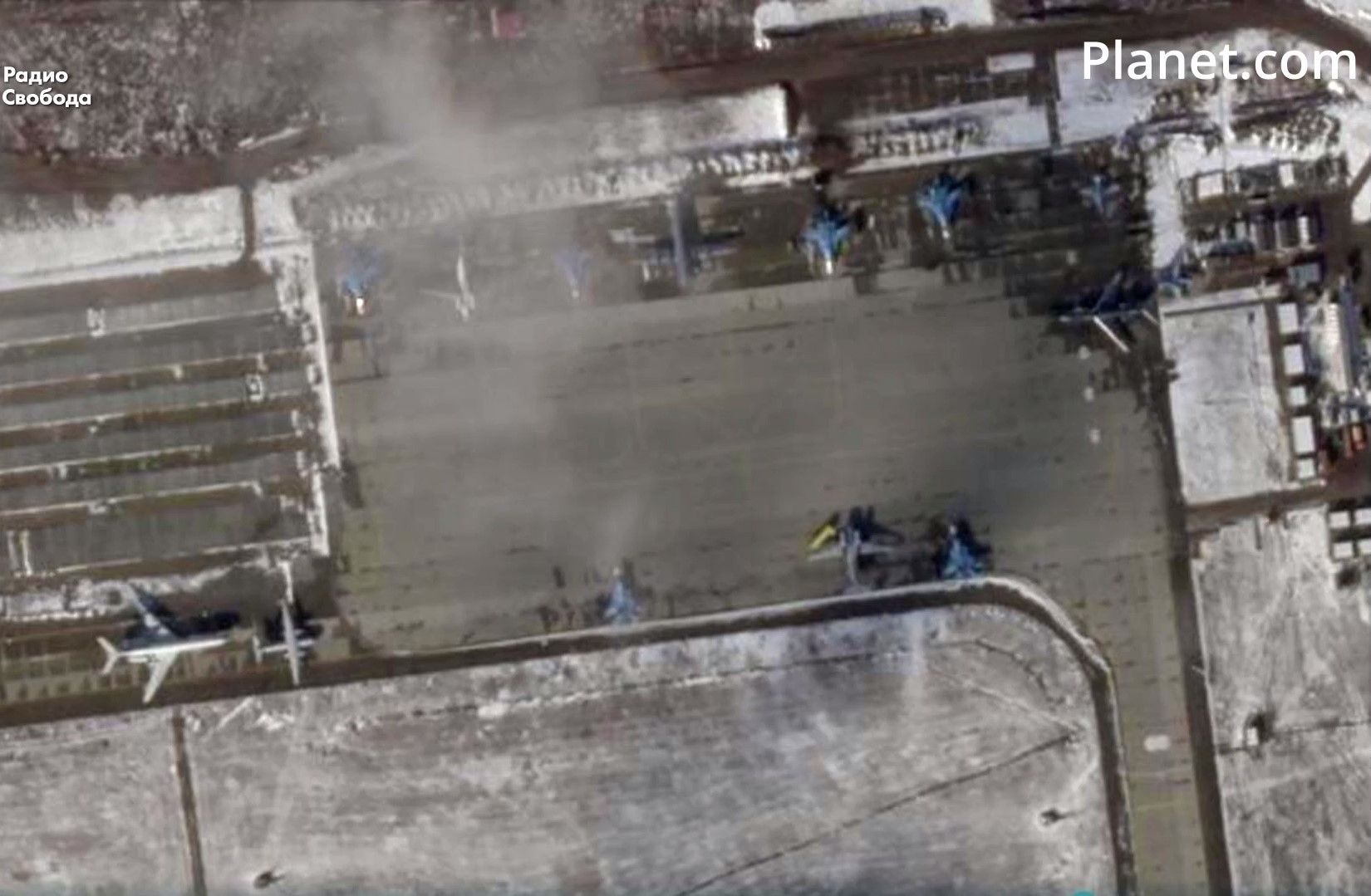 З аеродрому в Єйську зникло 6 винищувачів Су-34 З аеродрому в Єйську зникло 6 винищувачів Су-34