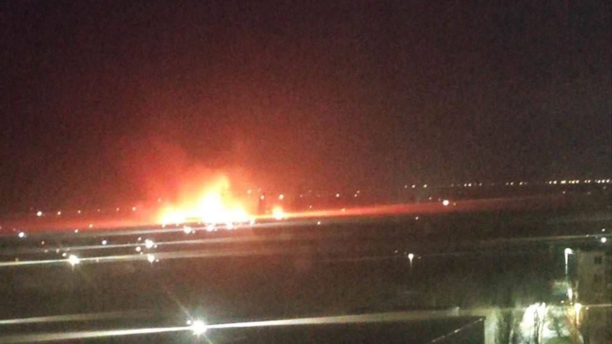 В оккупированном Бердянске – мощный пожар В оккупированном Бердянске – мощный пожар