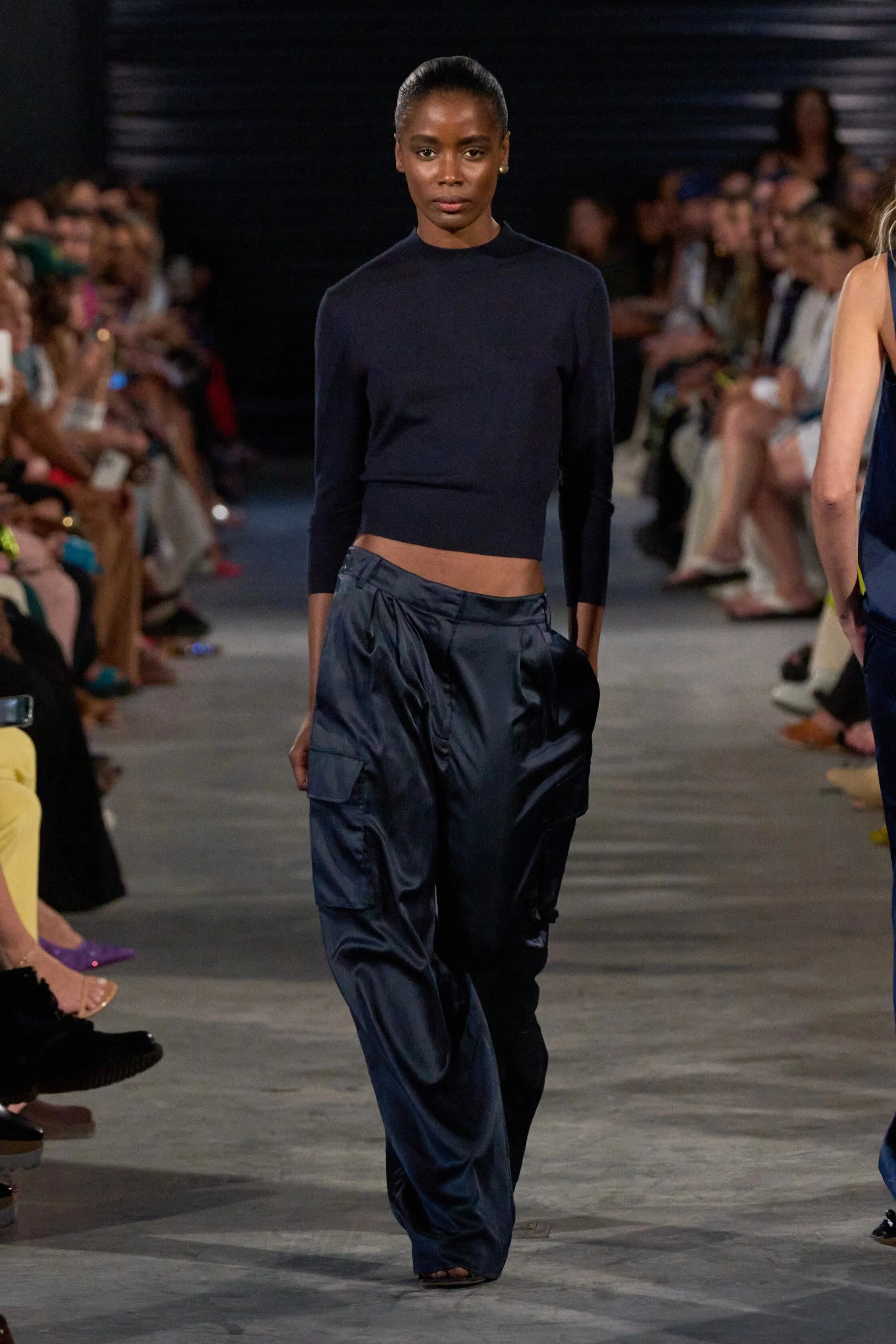 Наймодніші штани весни 2023 Наймодніші штани весни 2023