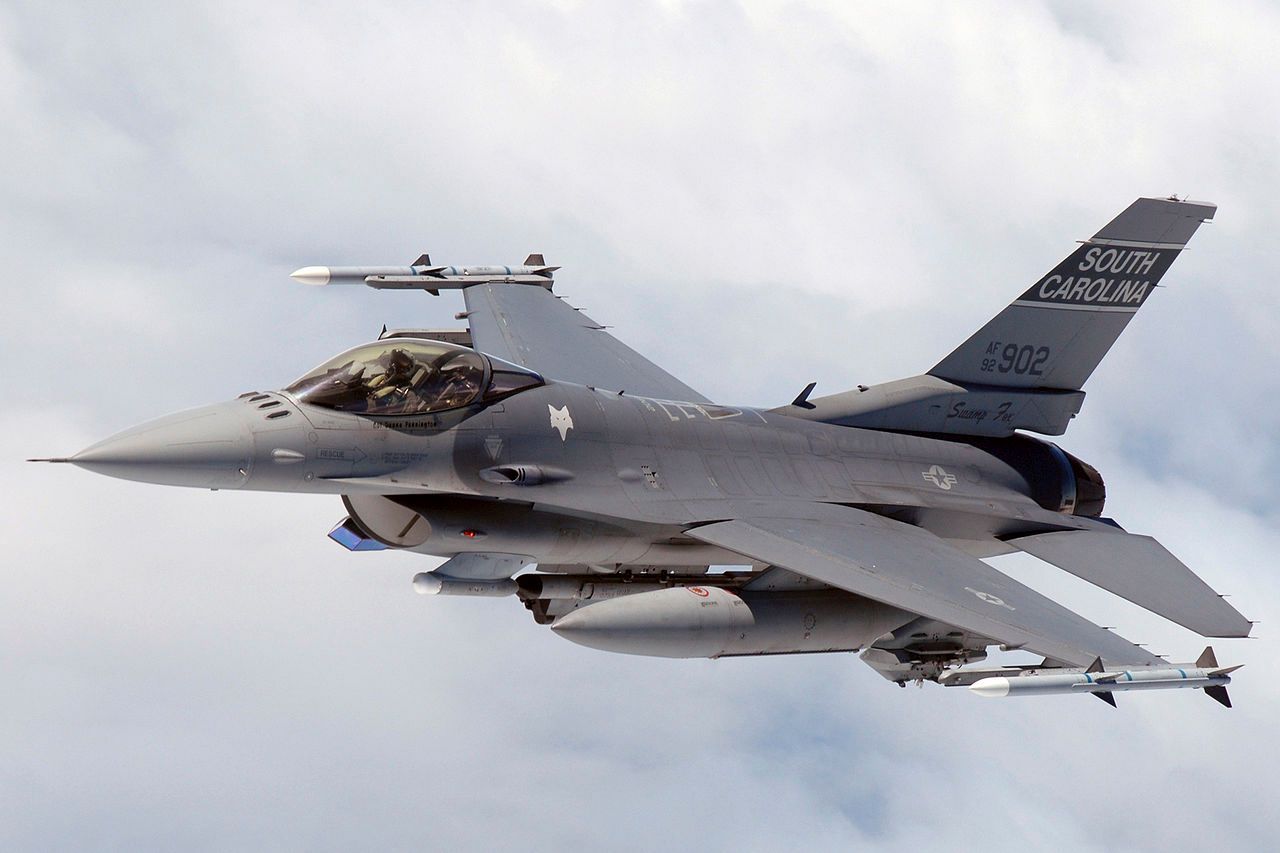 Самолеты F-16 - когда их получит Украина - мнение Рашкина
