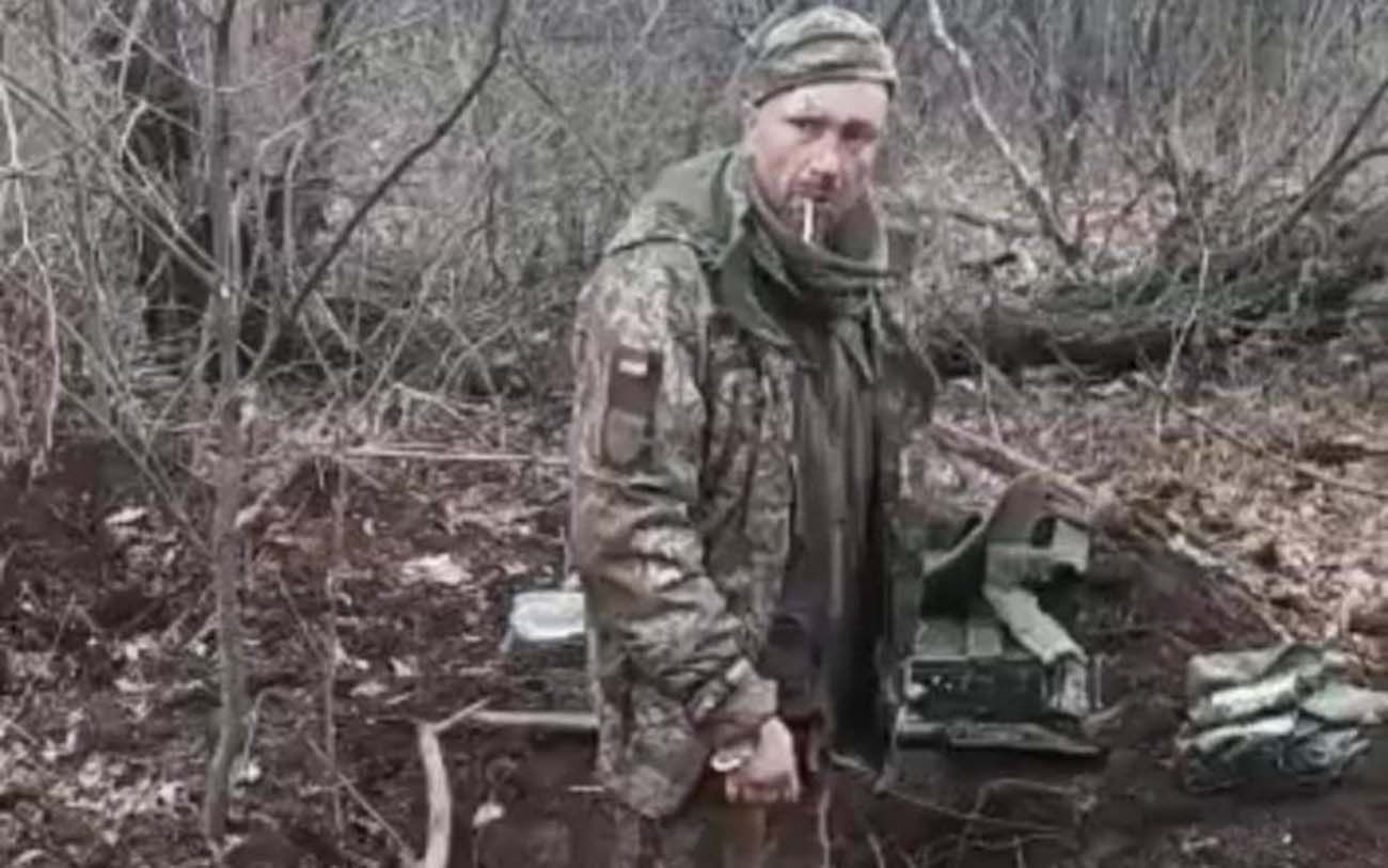 Розстріл українського військового за Слава Україні - на відео помітили моторошну деталь - 24 Канал