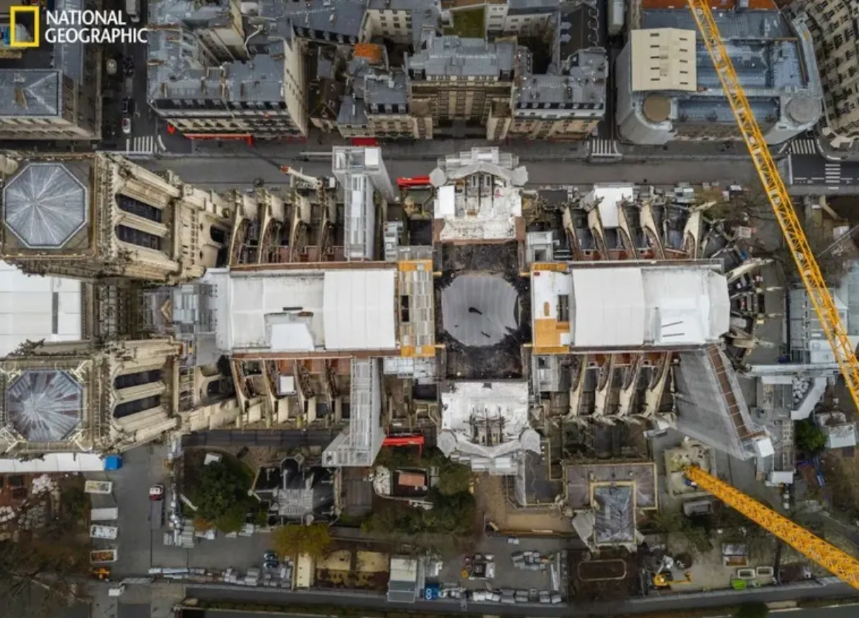 Новий шпиль будуть зводити поступово Новий шпиль будуть зводити поступово