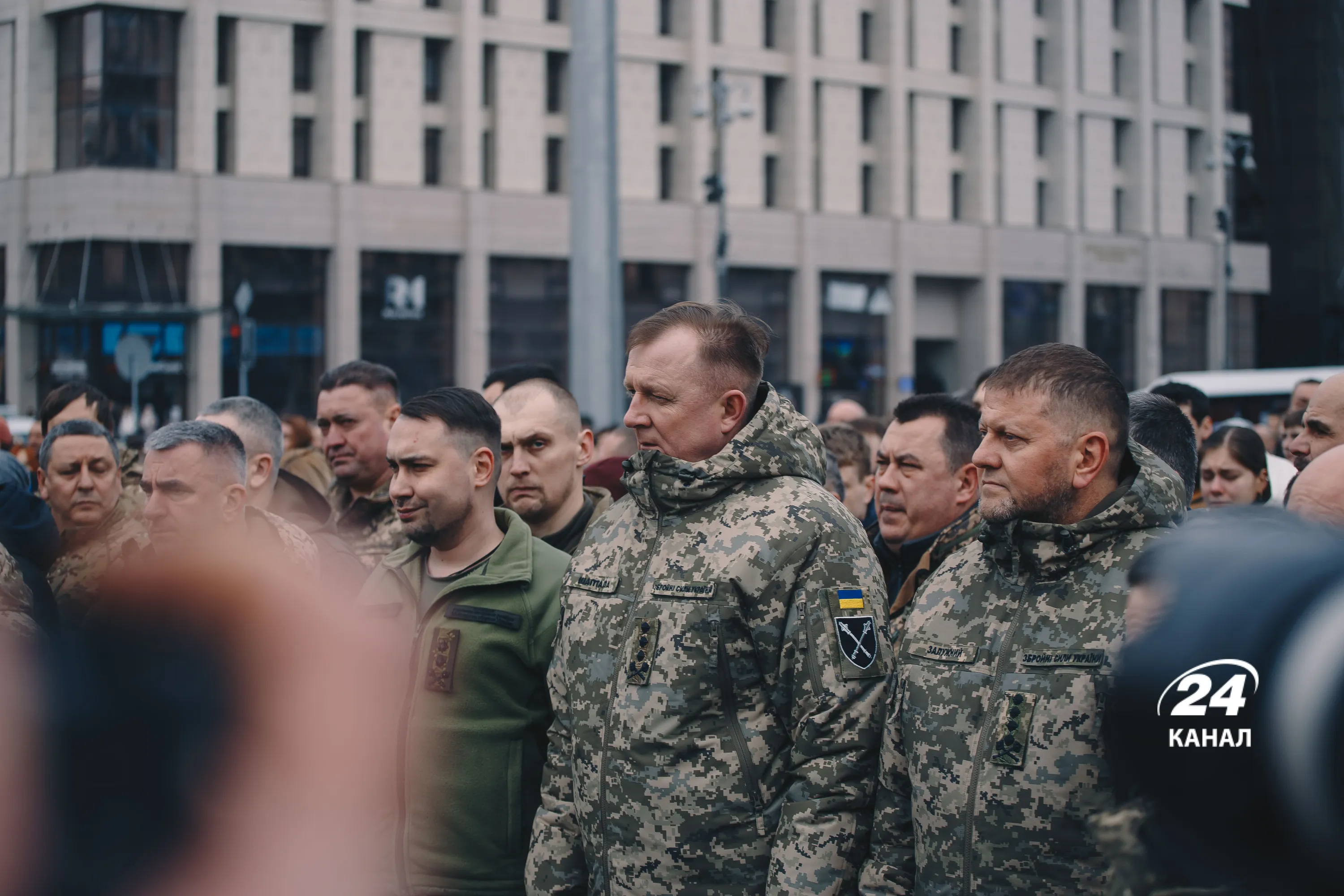 Буданов та Залужний на прощанні з Да Вінчі Буданов та Залужний на прощанні з Да Вінчі