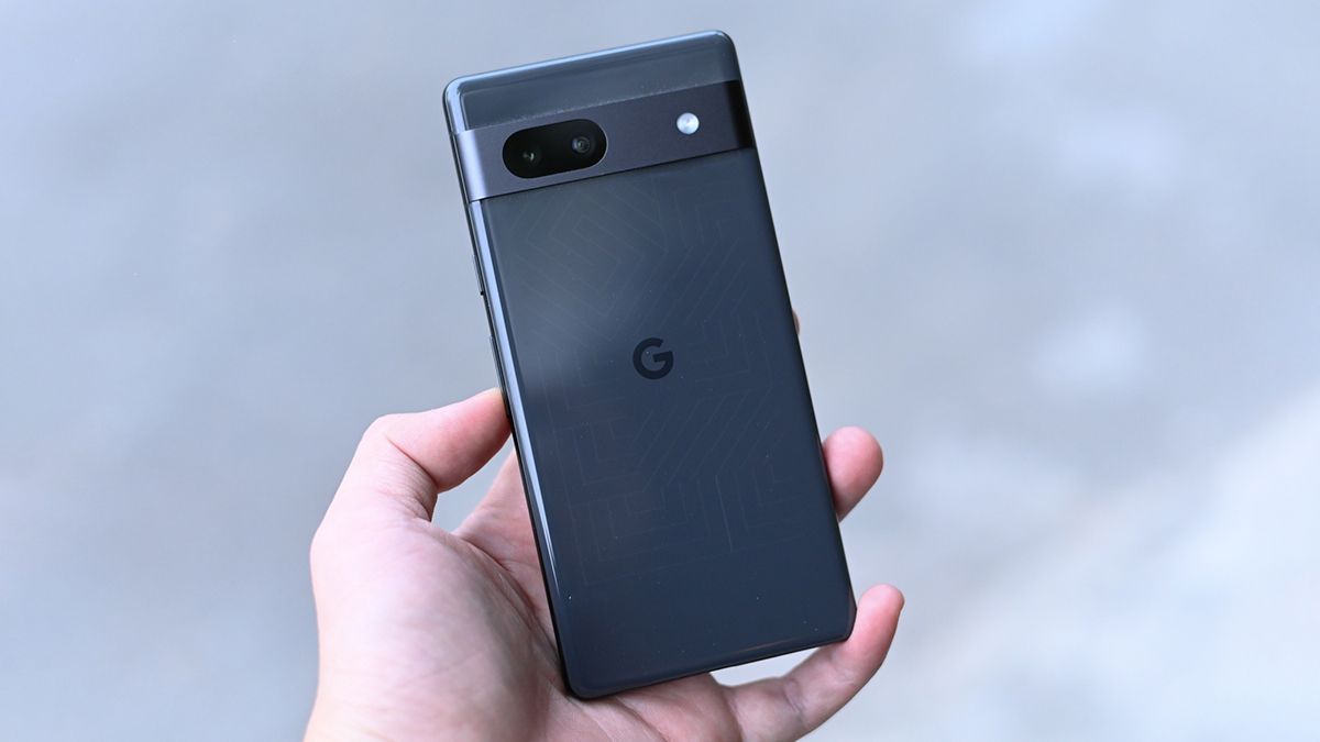 Pixel 7A сбежал из лаборатории Google – известны дизайн и характеристики Pixel 7A сбежал из лаборатории Google – известны дизайн и характеристики