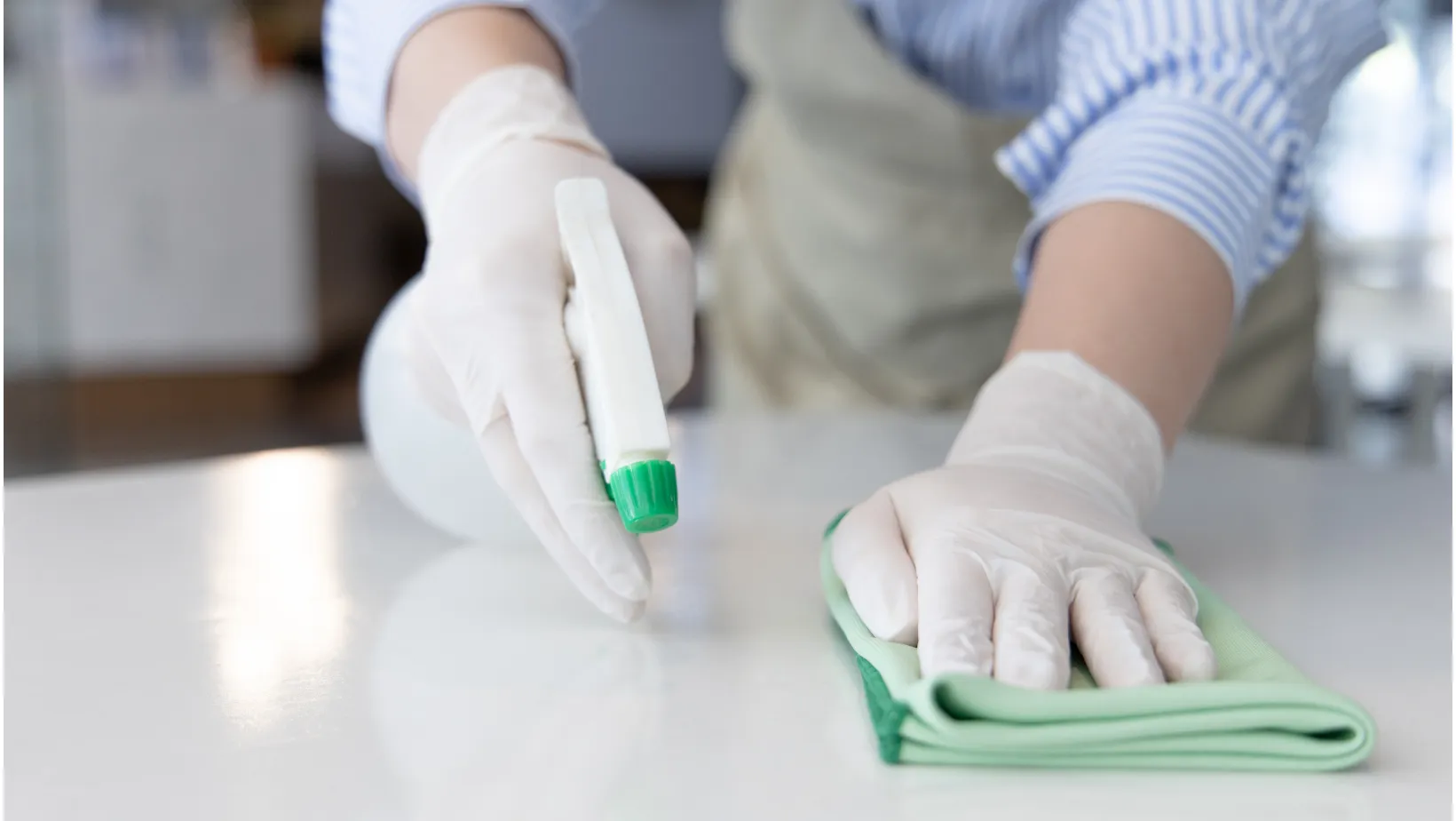 Хлорка очистит ванну от неприятного запаха Хлорка очистит ванну от неприятного запаха