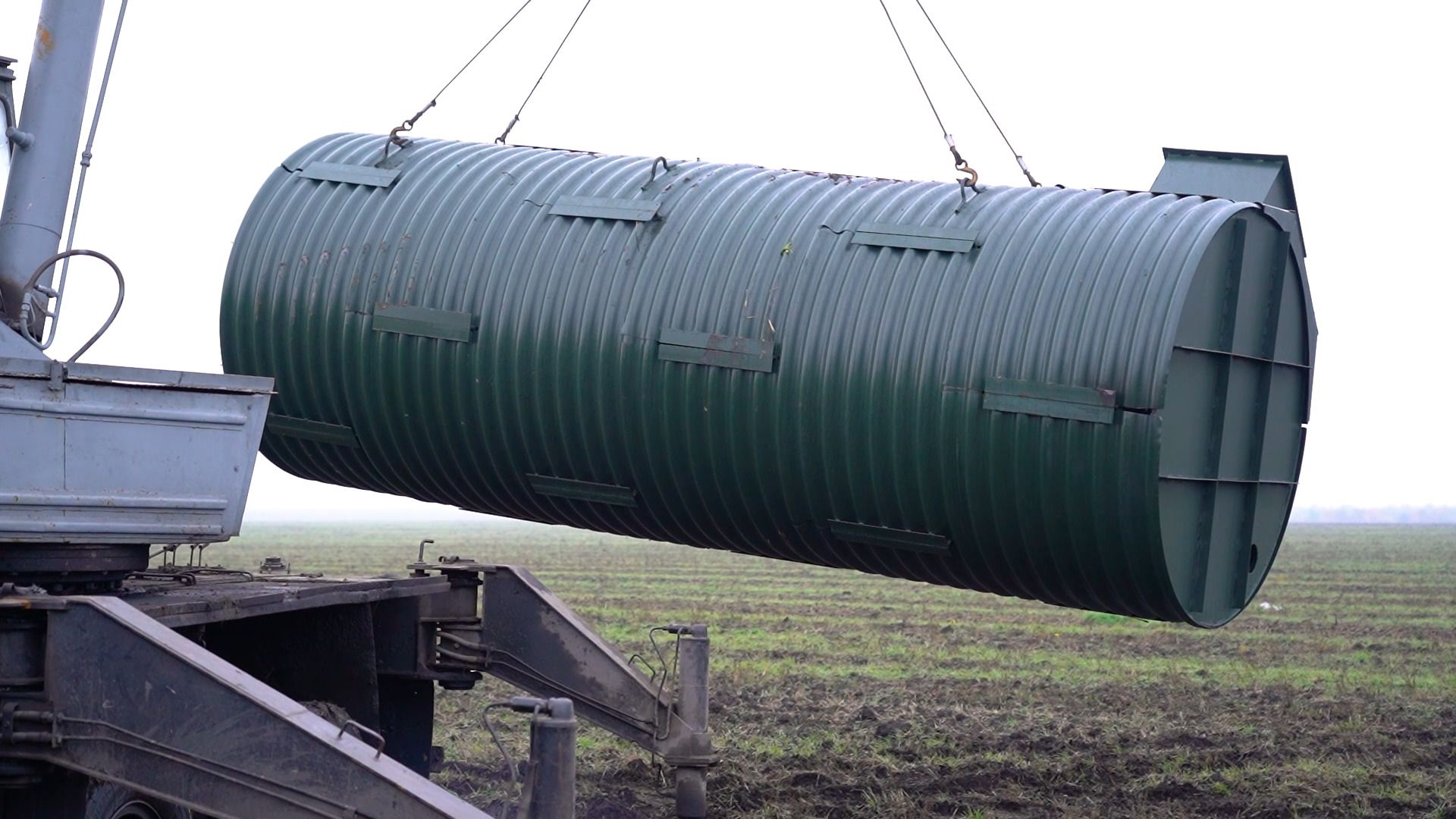 Метінвест передав оборонцям Бахмута 55 сталевих криївок Метінвест передав оборонцям Бахмута 55 сталевих криївок