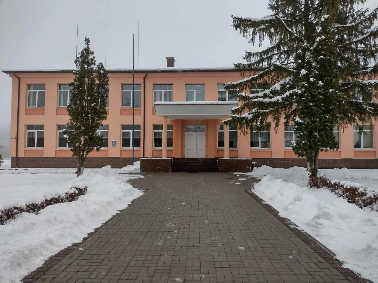 Дмитровский лицей после деоккупации / Фото ПУМБ Дмитровский лицей после деоккупации / Фото ПУМБ