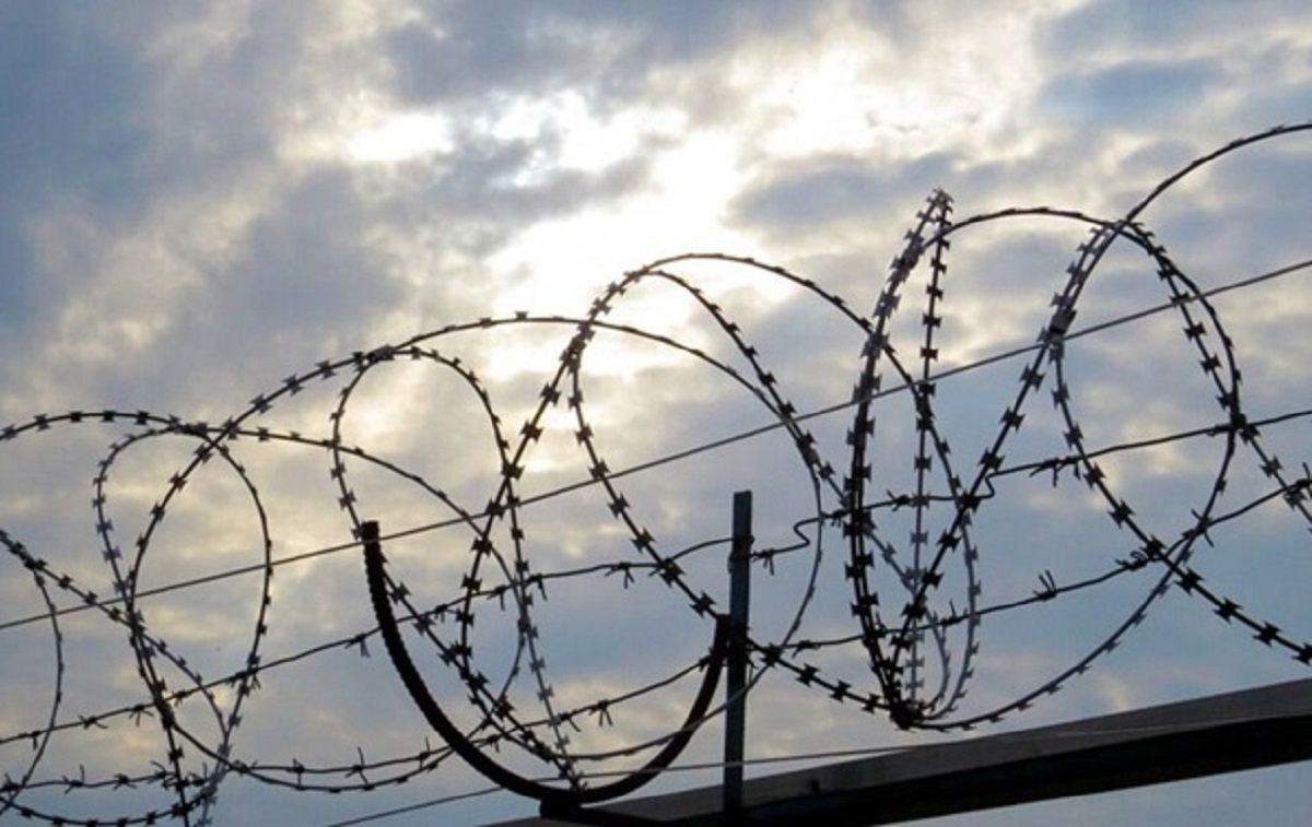 В Снежном оккупанты готовят к боевым действиям заключенных женщин В Снежном оккупанты готовят к боевым действиям заключенных женщин