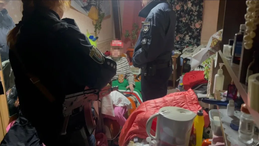 У Києві поліцейські врятували тримісячне цуценя від жорстокої власниці