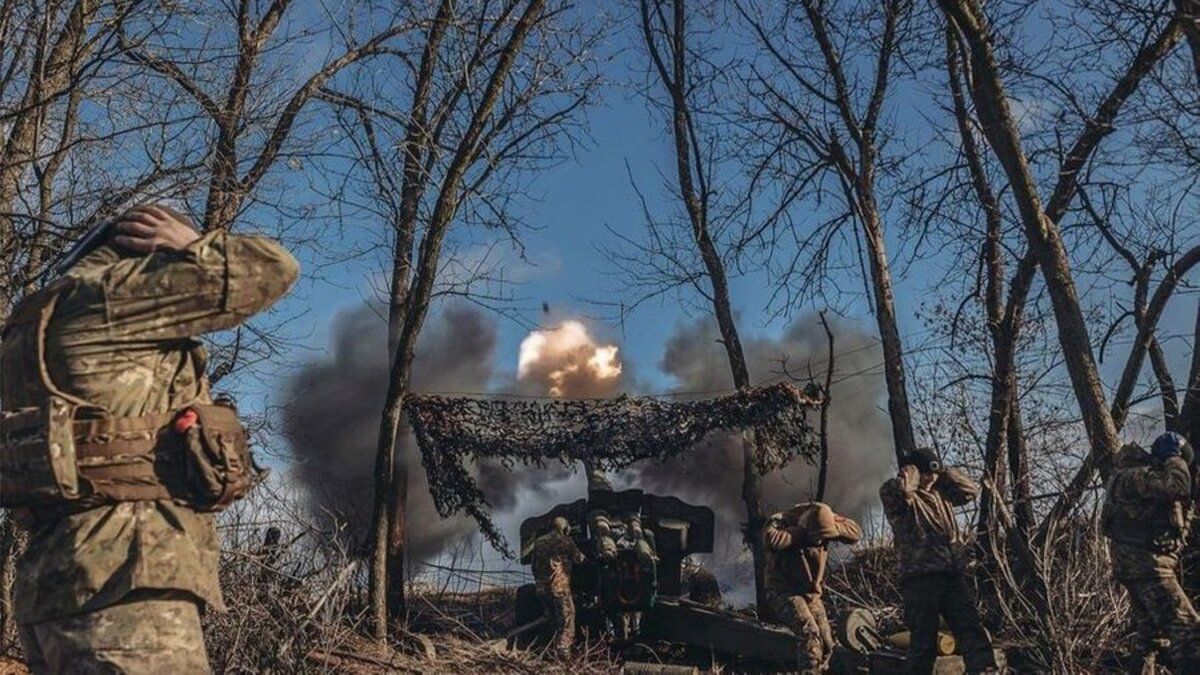 Наступ Росії не має успіху, кульмінація близько – Олег Жданов - 24 Канал Наступ Росії не має успіху, кульмінація близько – Олег Жданов - 24 Канал