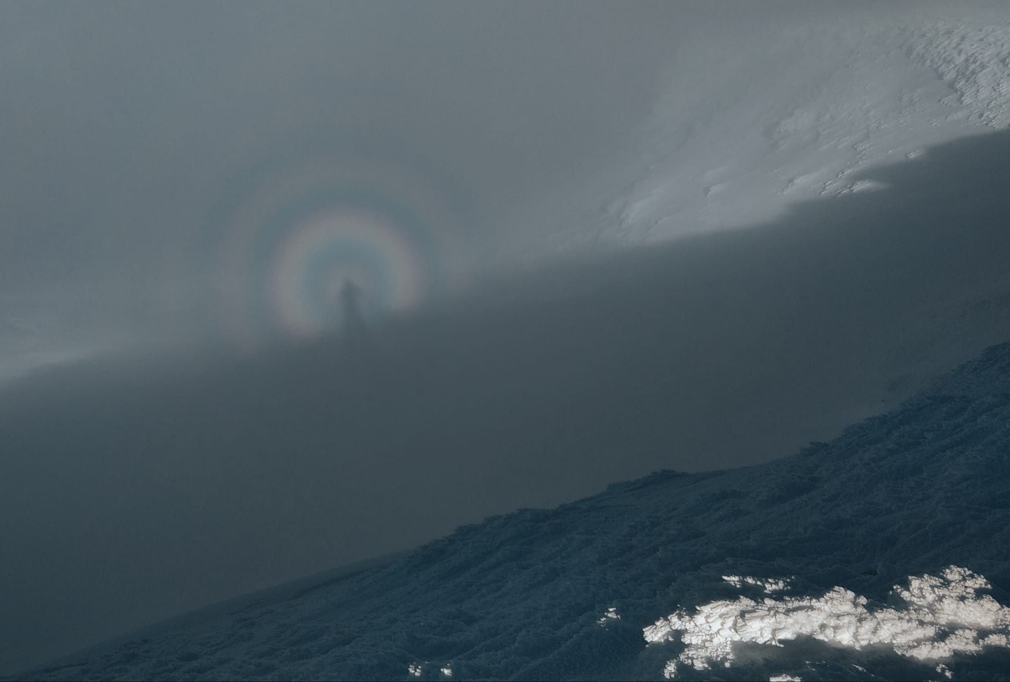 У Карпатах з’явився Брокенський привид: містичні фото рідкісного явища - 24 Канал У Карпатах з’явився Брокенський привид: містичні фото рідкісного явища - 24 Канал