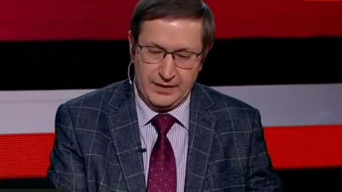 "Помер від крінжі": на шоу у Соловйова впав запрошений пропагандист - 24 Канал "Помер від крінжі": на шоу у Соловйова впав запрошений пропагандист - 24 Канал