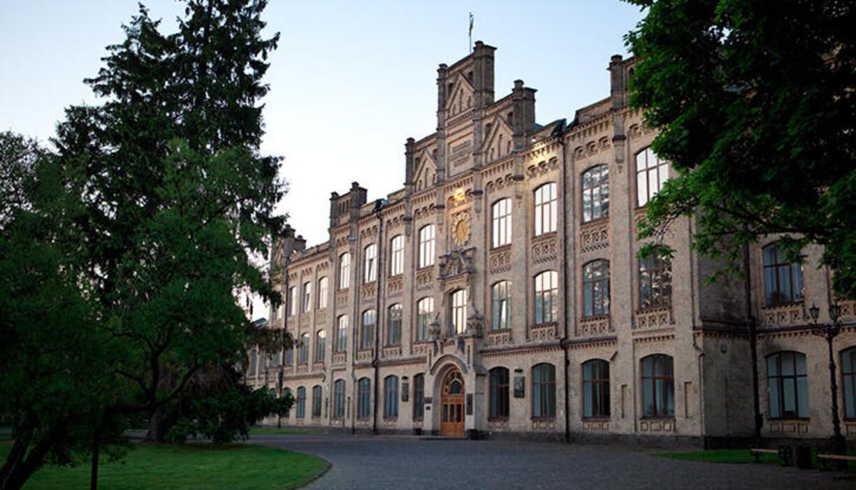 Топ університетів України - назвали 15 найпопулярніших вишів - 24 Канал - Освіта Топ університетів України - назвали 15 найпопулярніших вишів - 24 Канал - Освіта