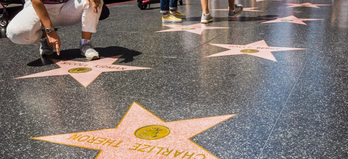 Аллея славы заняла последнее место в рейтинге Аллея славы заняла последнее место в рейтинге