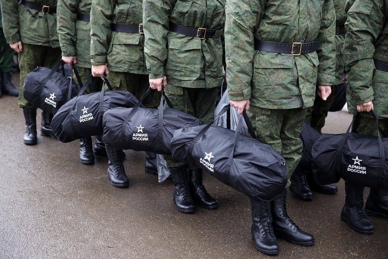 У Москві сподіваються знайти 27 тисяч контрактників для участі у війні