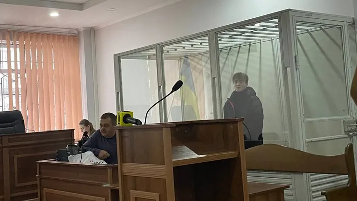Ярослав Домбровський у залі суду