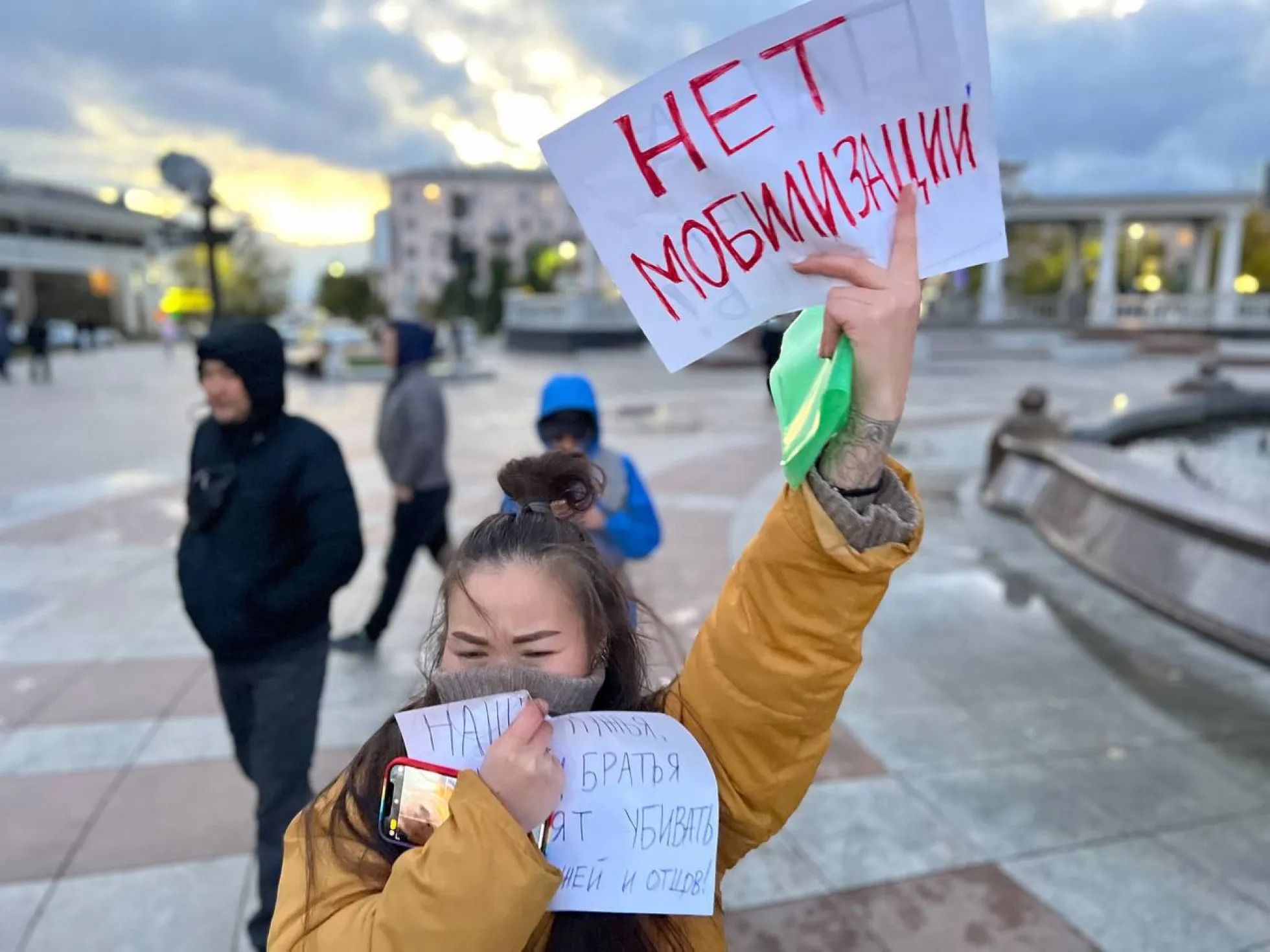 Движение жен мобилизованных. Протесты против мобилизации. Митинг. Протесты против мобилизации в России. Россияне митингуют против войны.