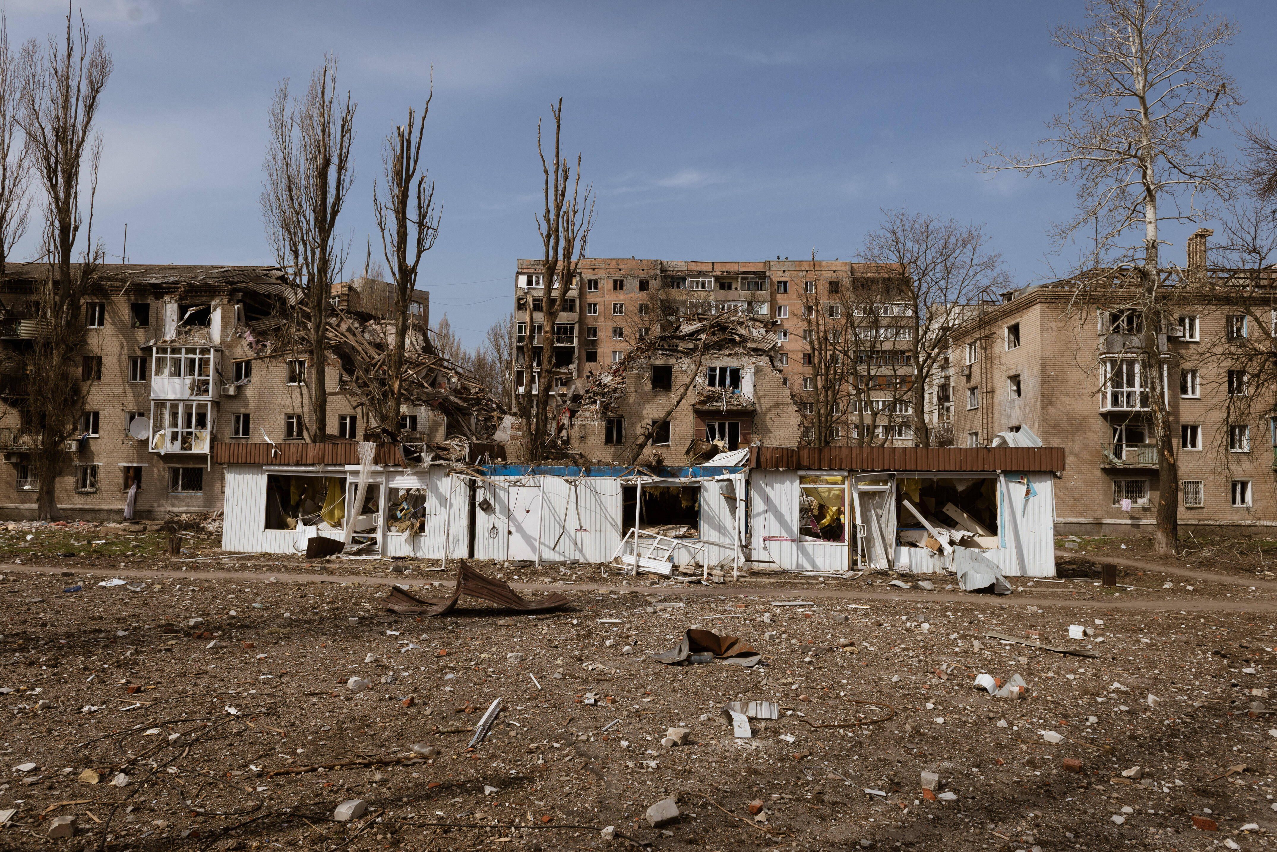 Авдеевка ежедневно страдает от российских обстрелов Авдеевка ежедневно страдает от российских обстрелов