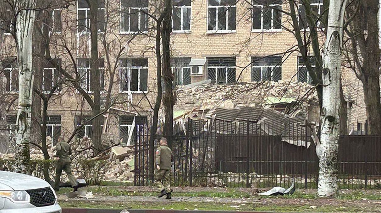 Последствия взрывов в Мелитополе 27 марта