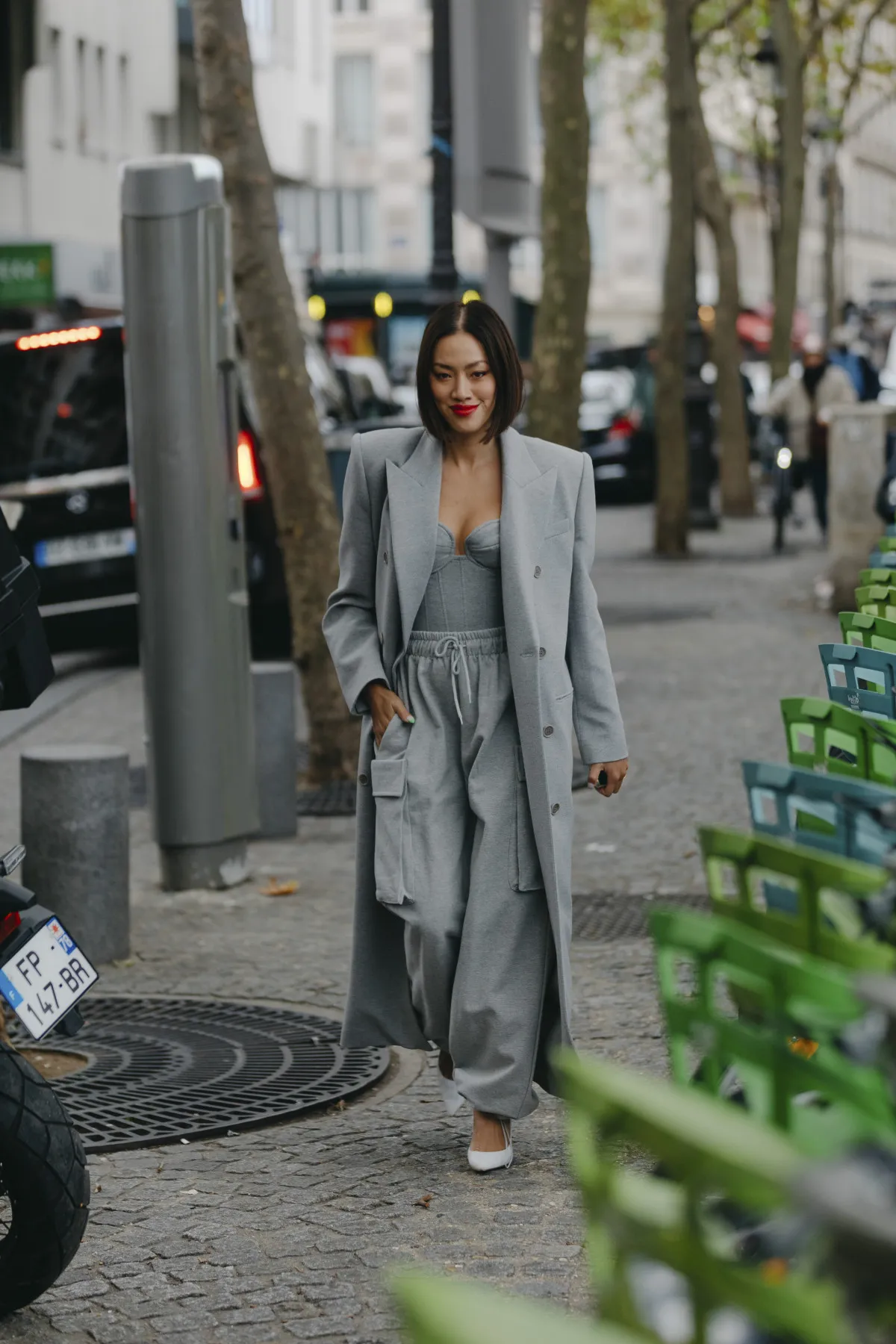 Стильные брюки для весеннего сезона Стильные брюки для весеннего сезона