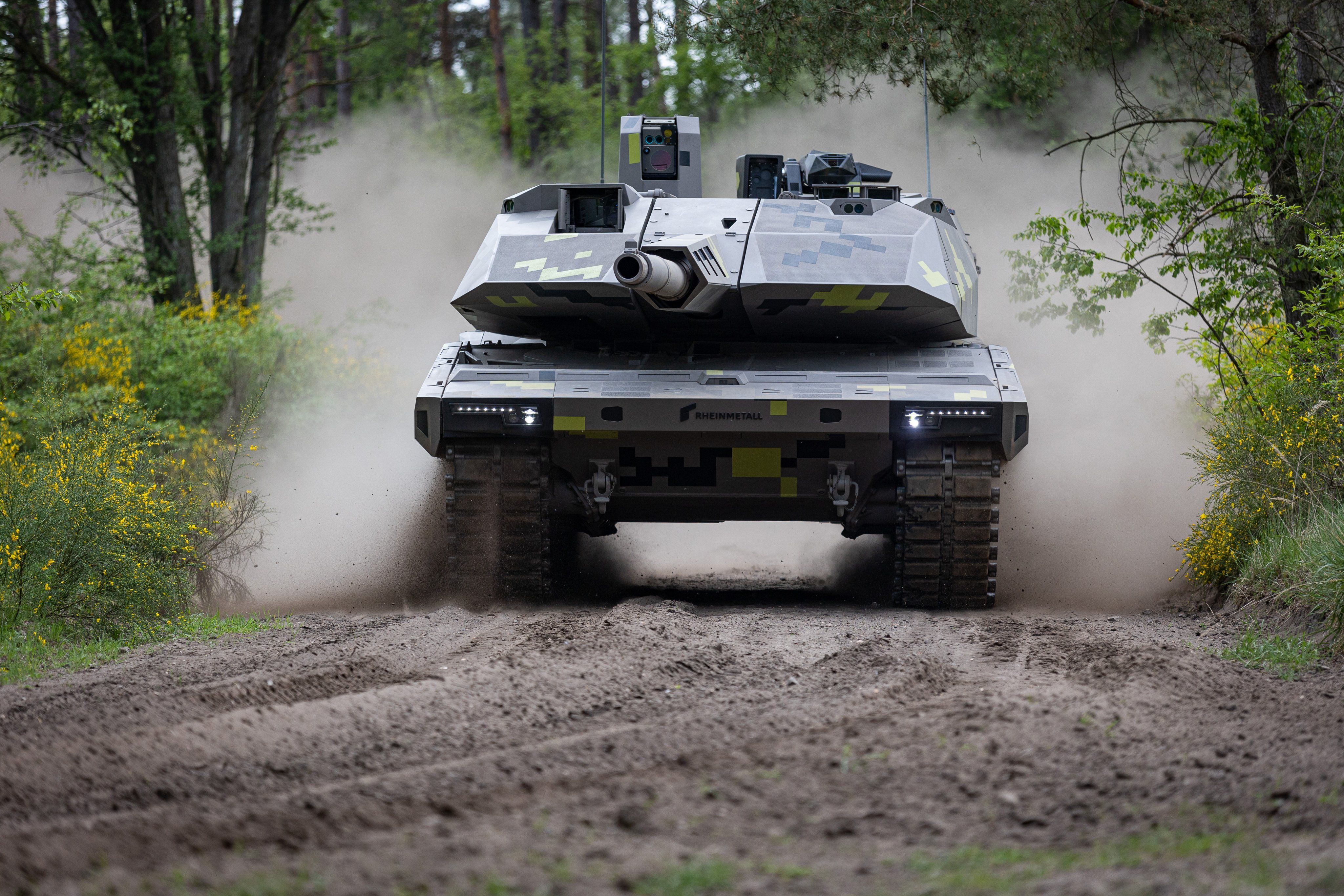 Германия может продать Украине самый современный танк Panther