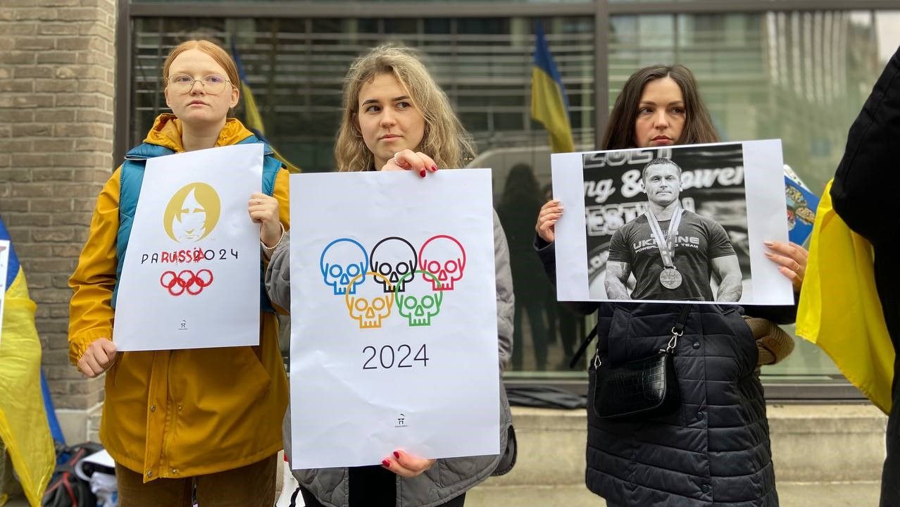 Українці під час мітингу в Брюсселі