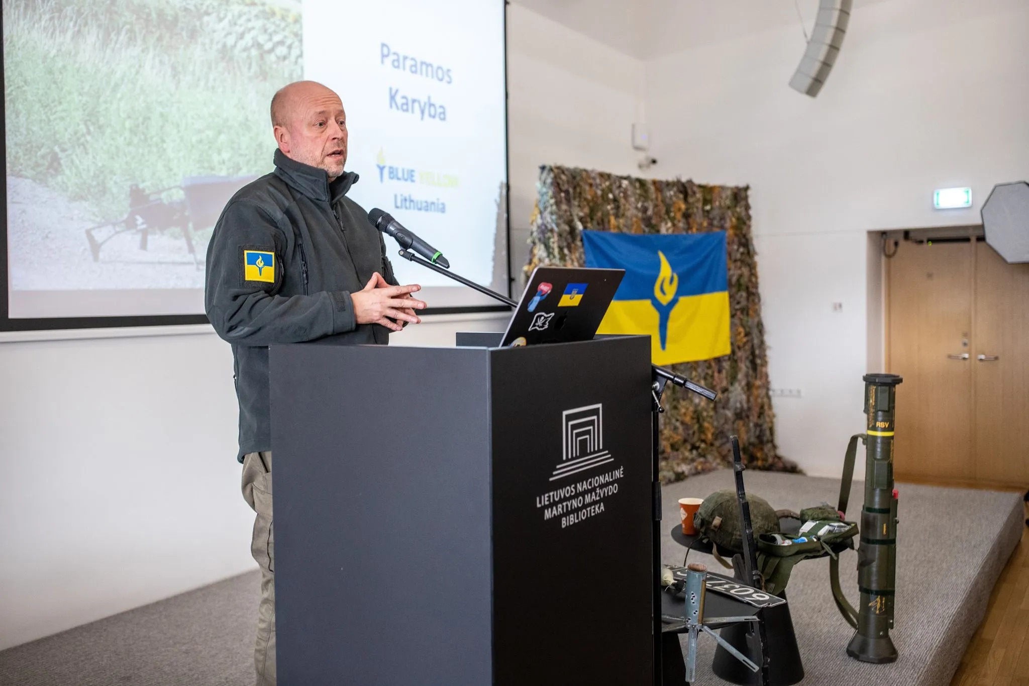 Организация Blue/Yellow for Ukraine много лет помогает Украине
