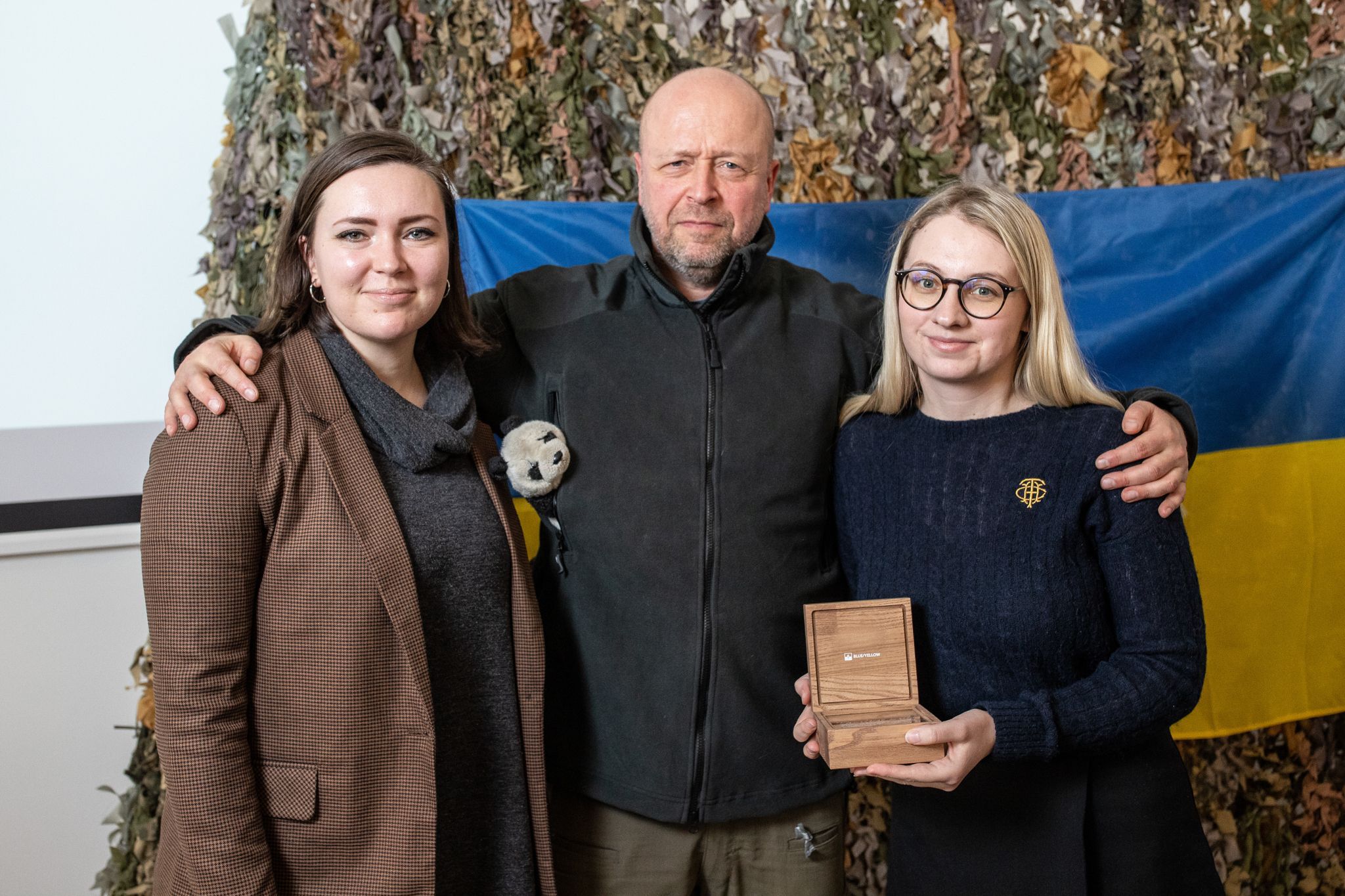 Компания TransferGo получила награду от Blue/Yellow for Ukraine