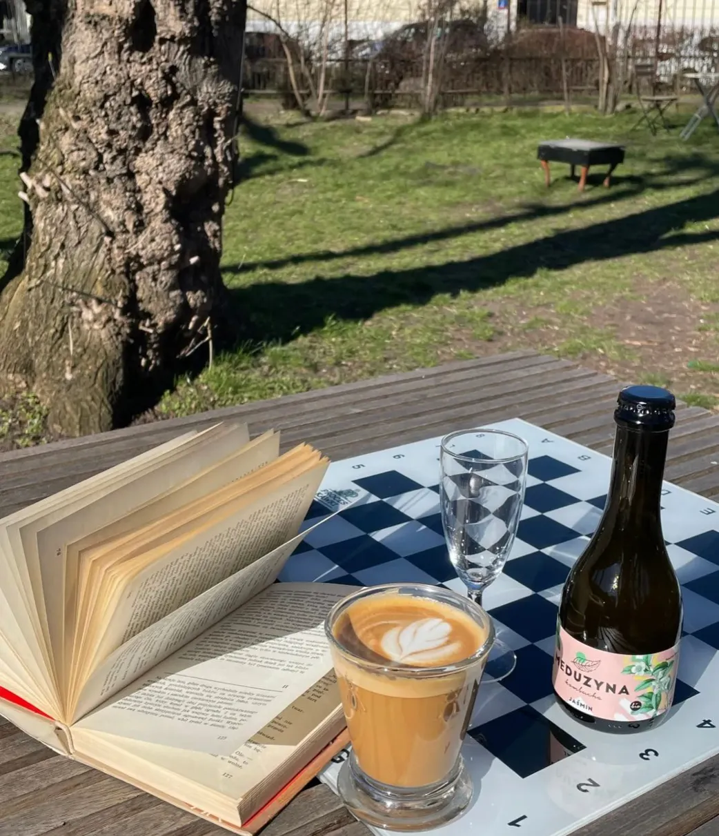 Дворик у Proces Kawki Дворик у Proces Kawki