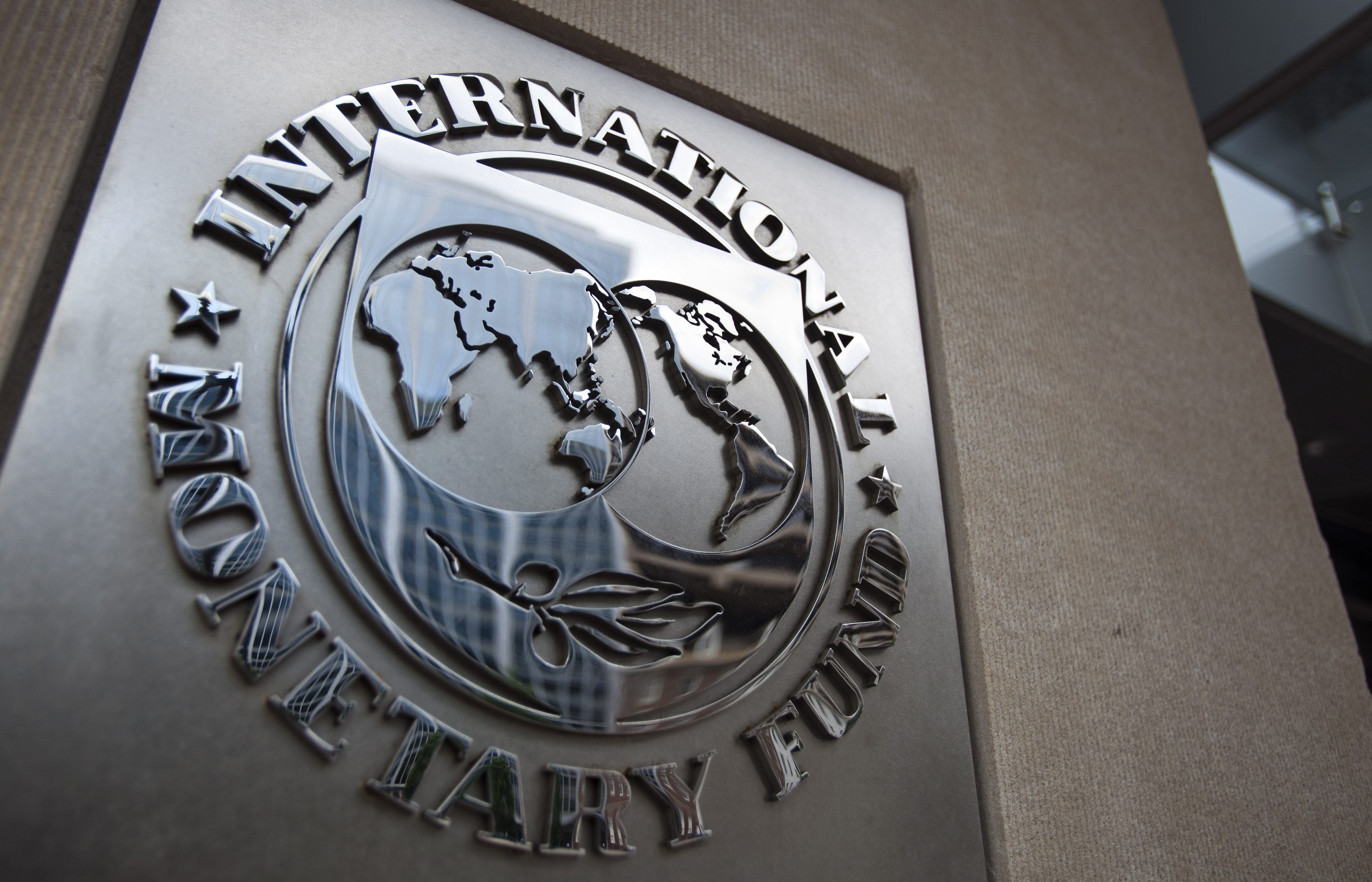 МВФ схвалив програму допомоги для України