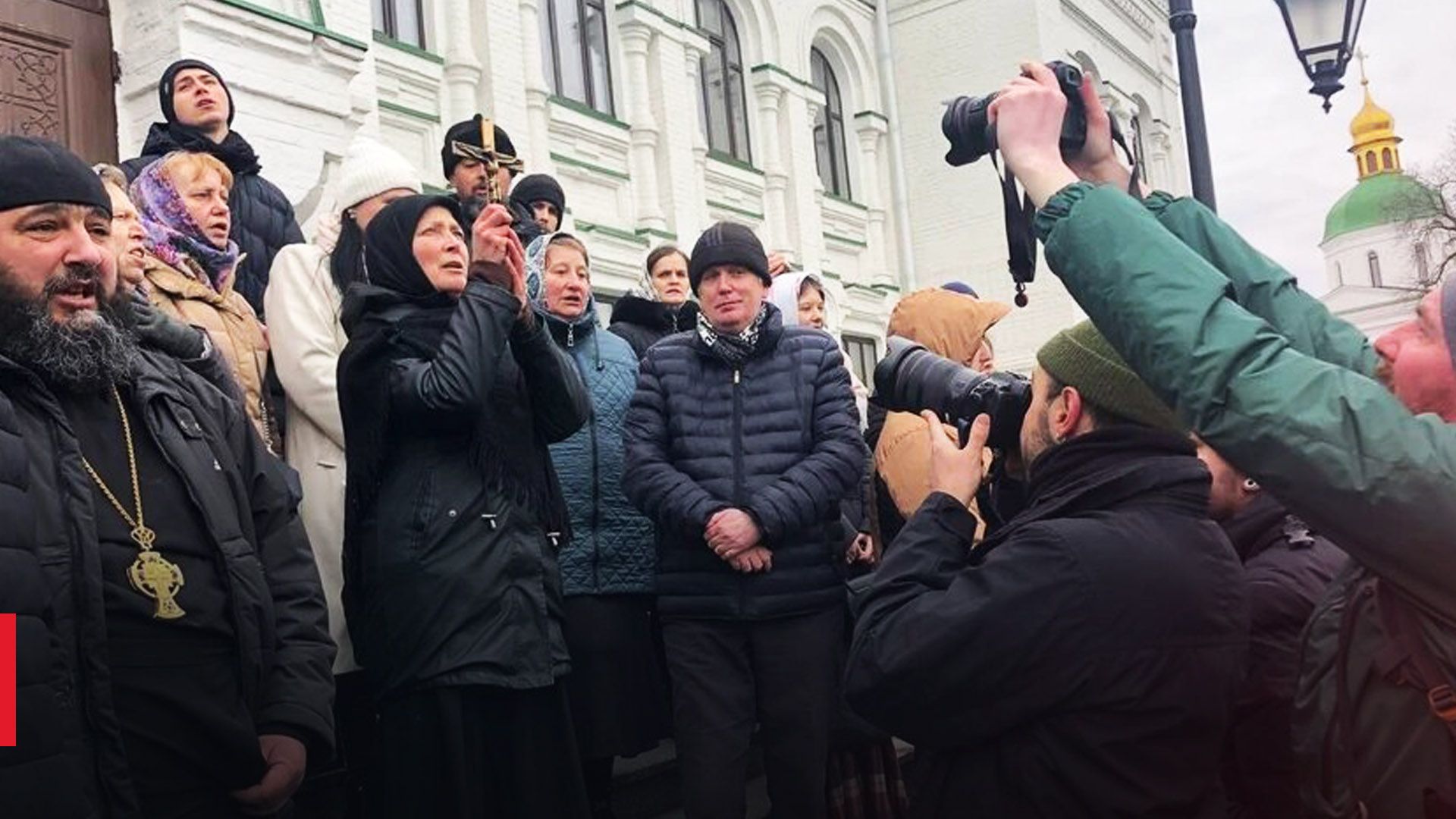 Могут находиться незаконно: в Минкульте рассказали о гражданских на территории Лавры