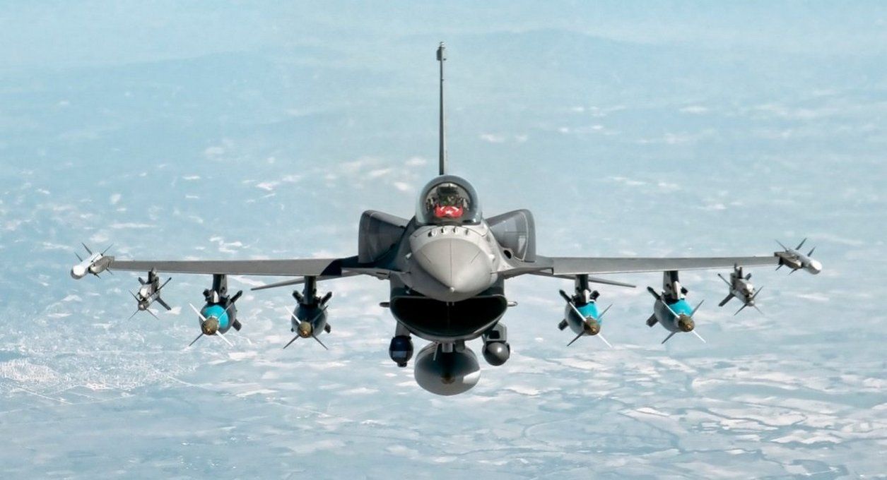Експерт пояснив головні переваги F-16
