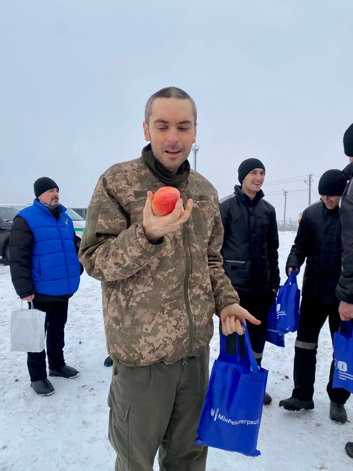 Військовополонений боявся вкусити яблуко