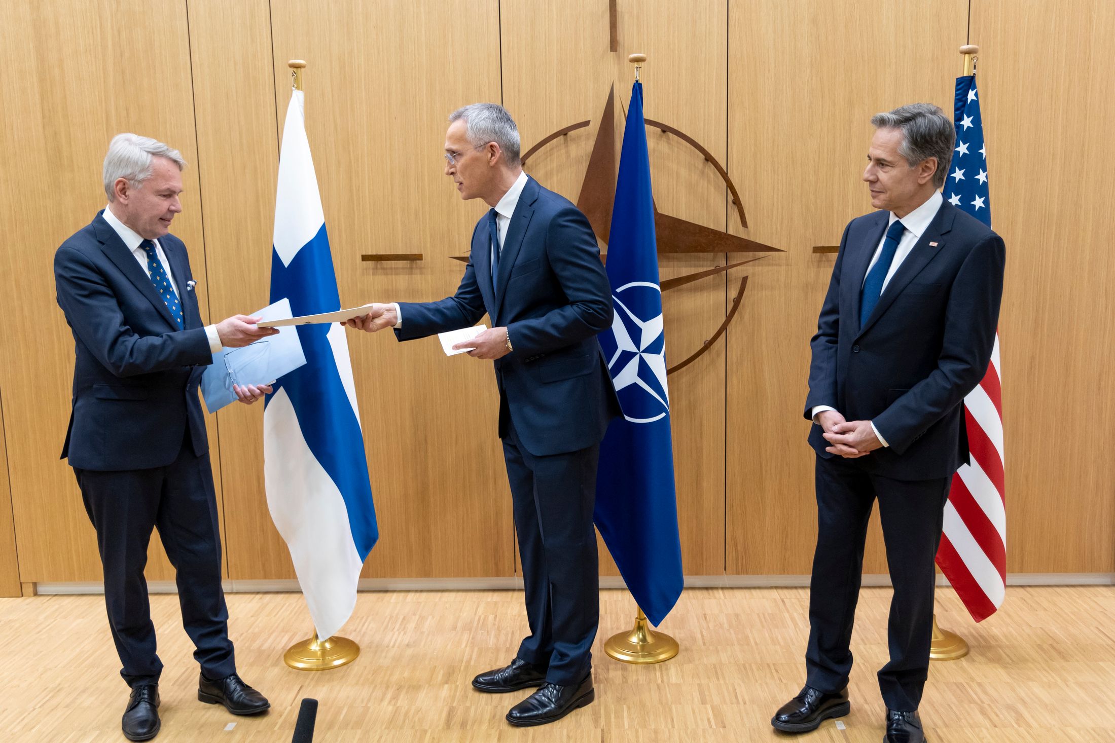 4 апреля Финляндия официально присоединилась к НАТО