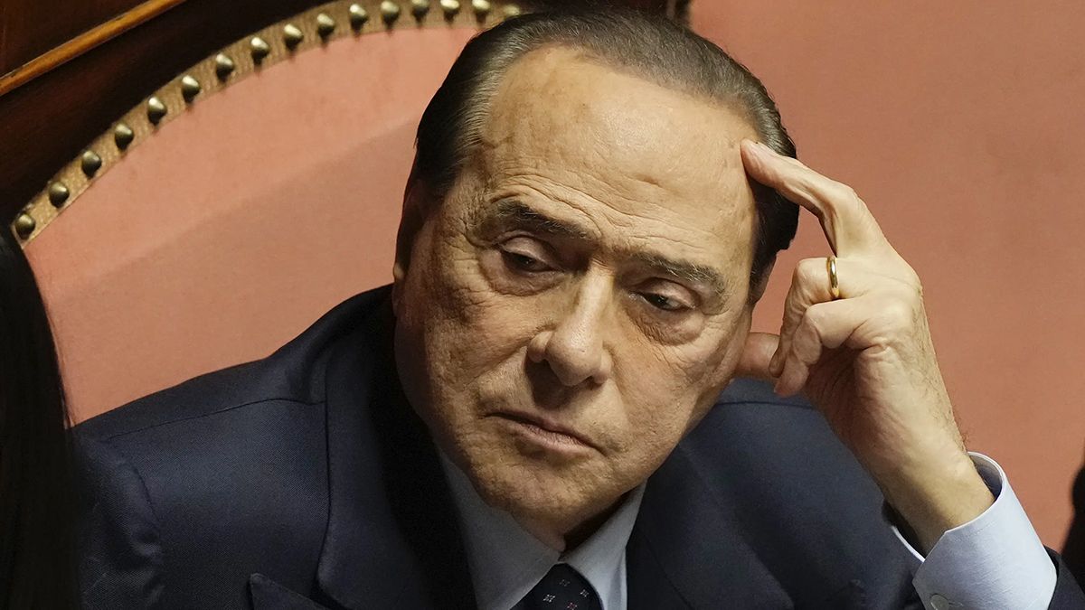 Берлусконі потрапив у реанімацію у важкому стані - 24 Канал