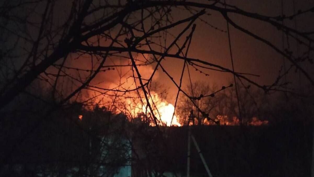 Пожар в Севастополе 06.04.2023 - что горело - фото и видео