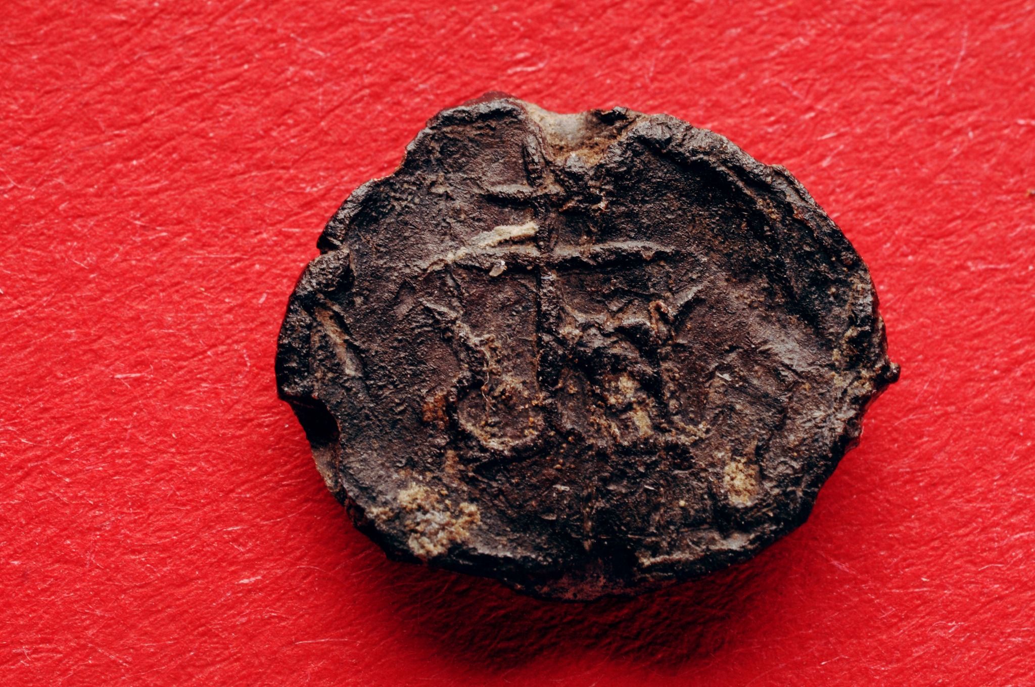 На Волині археологи знайшли митну печатку часів Київської Русі