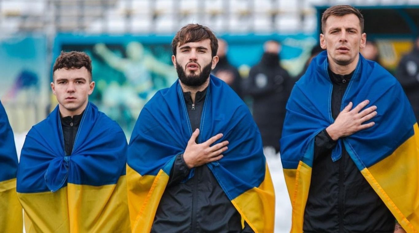 Вадим Червак (по центру)
