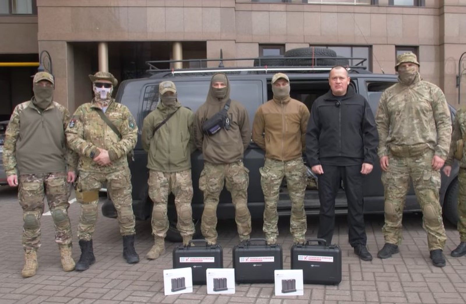 "Украинская команда" передала на передовую разведывательные дроны с тепловизорами, – Палатный