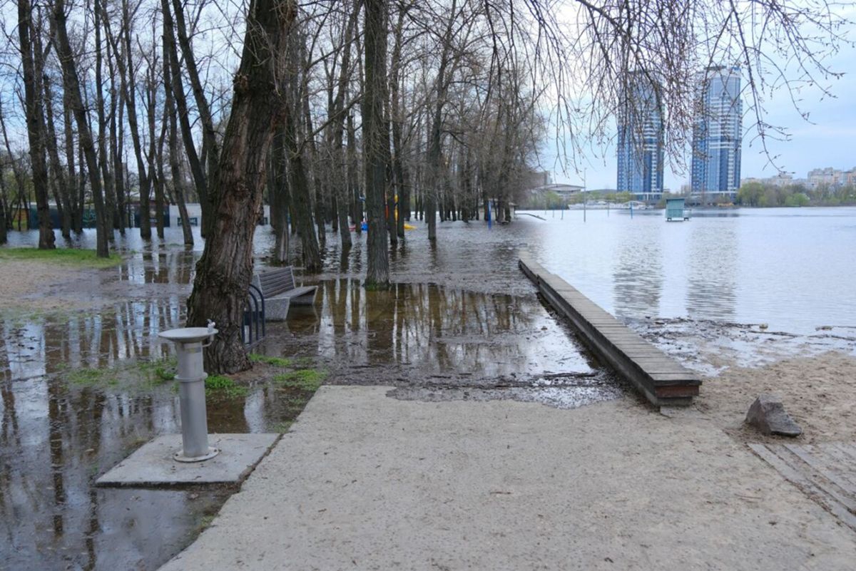 Повінь у Києві – яка ситуація зараз та коли очікують пік паводку