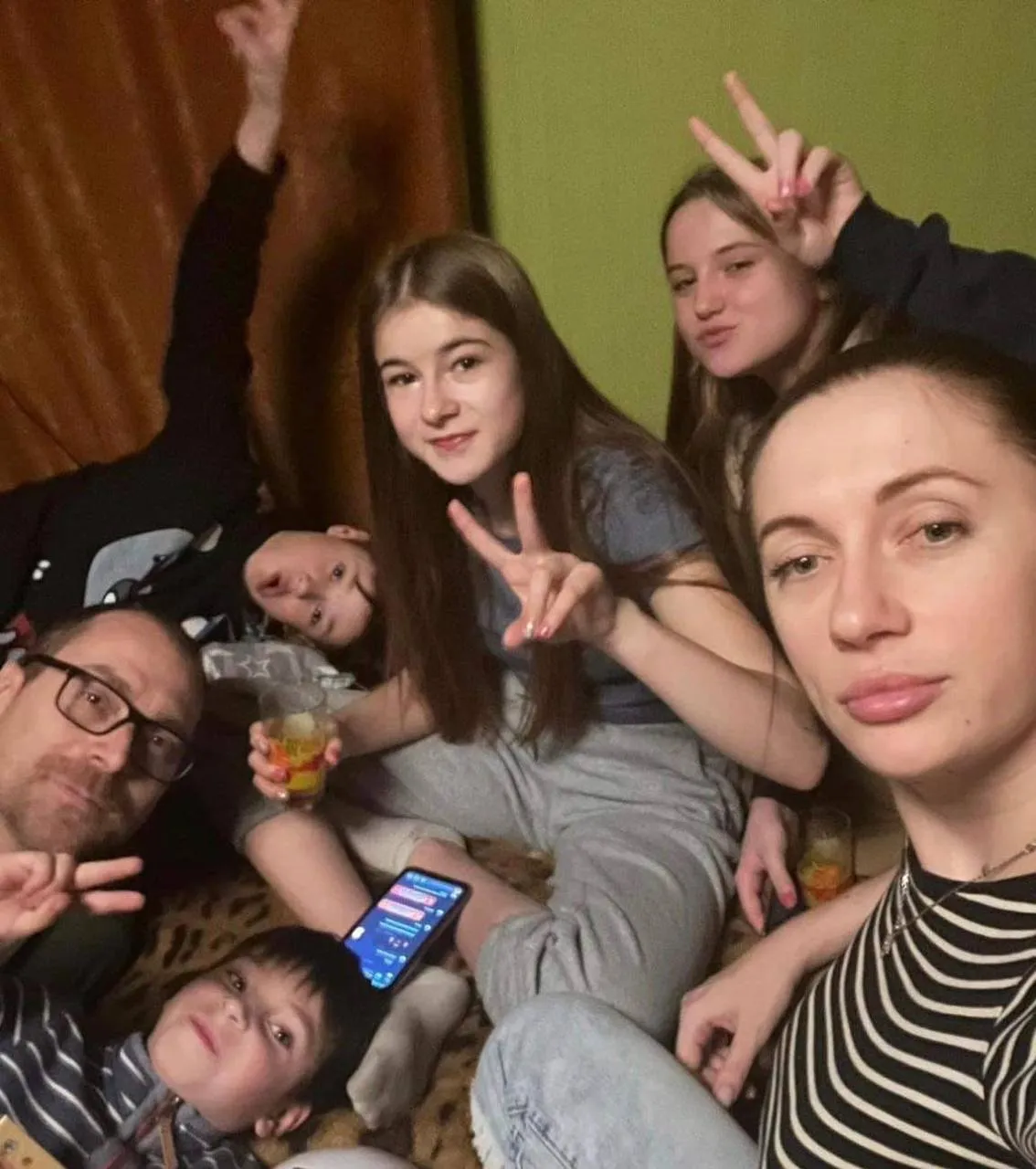 Родина Ганзюкевичів разом проводить дозвілля / Фото, надане 24 Каналу Родина Ганзюкевичів разом проводить дозвілля / Фото, надане 24 Каналу