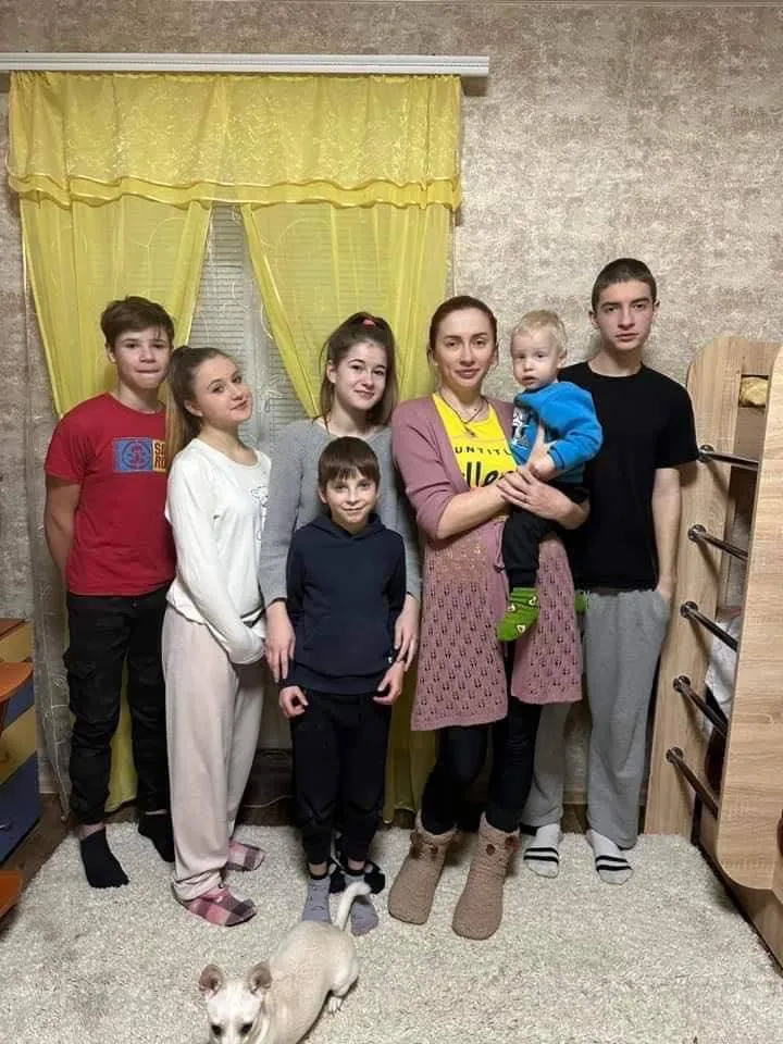 Валентина зі своїми дітьми / Фото, надане 24 Каналу Валентина зі своїми дітьми / Фото, надане 24 Каналу