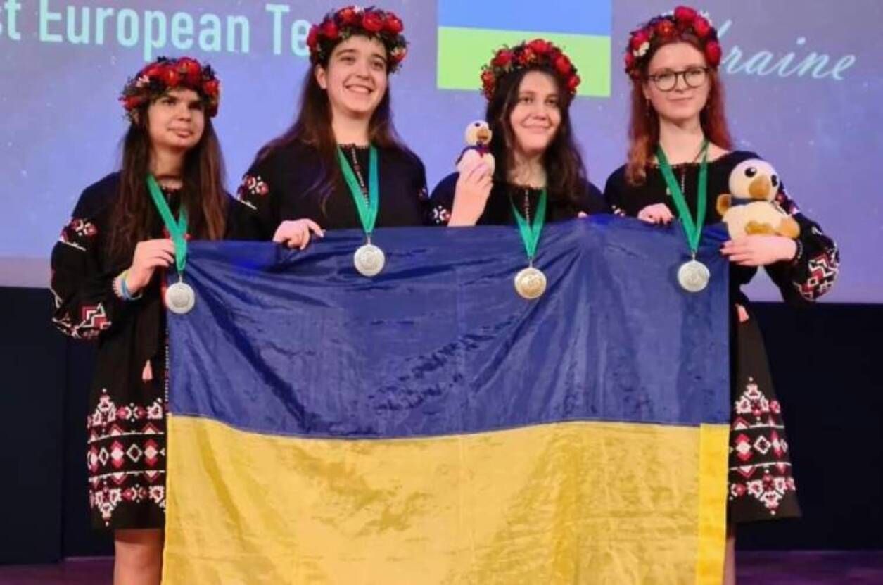 Українки перемогли на європейській олімпіаді з математики Українки перемогли на європейській олімпіаді з математики