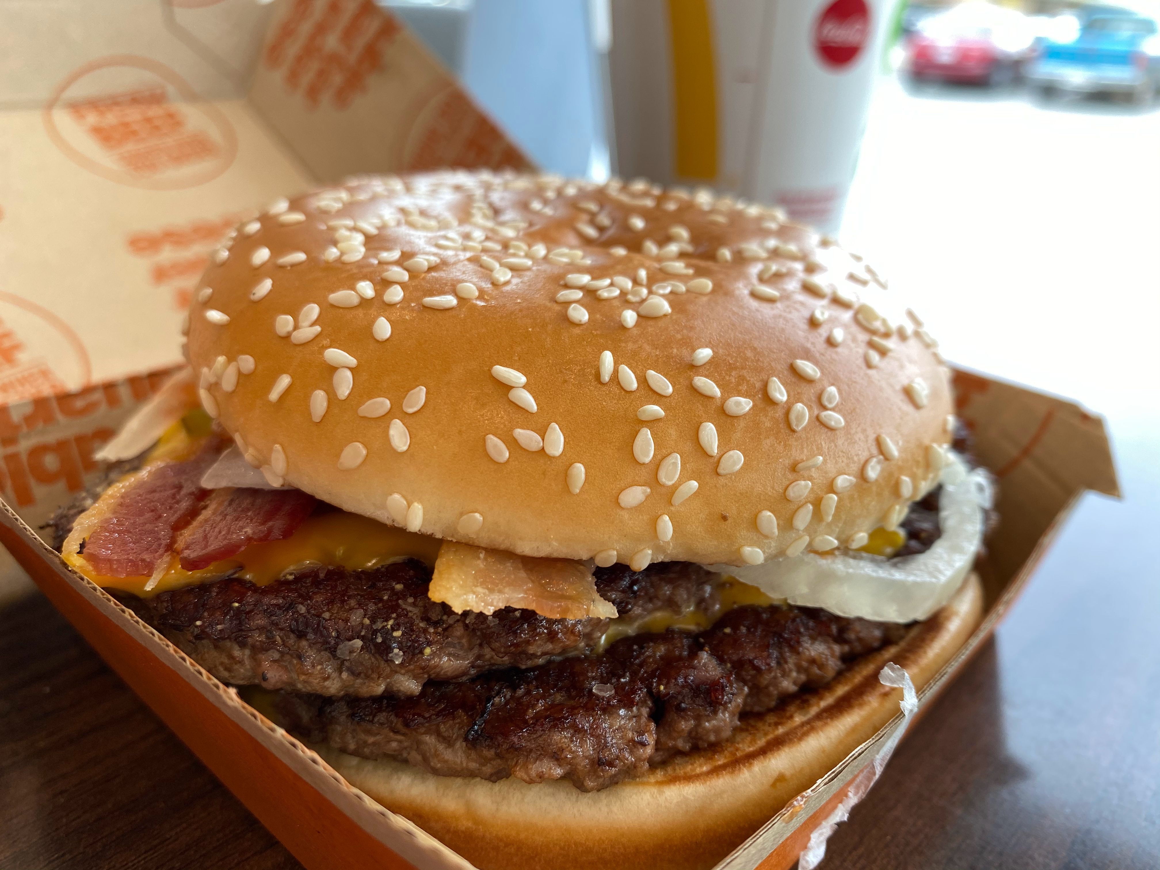 McDonald's меняет рецепты бургеров