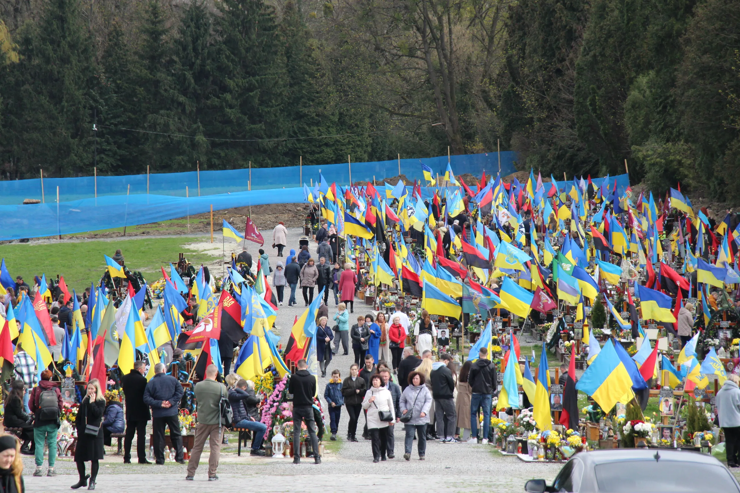 Великдень на Марсовому полі