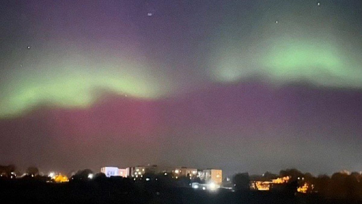 В Украине наблюдали явление похожее на полярное сияние: удивительные фото - Техно В Украине наблюдали явление похожее на полярное сияние: удивительные фото - Техно