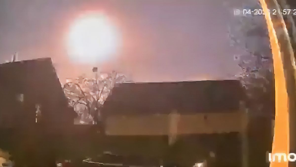 Подробный отчет о метеоре в небе Киева 19 апреля Подробный отчет о метеоре в небе Киева 19 апреля