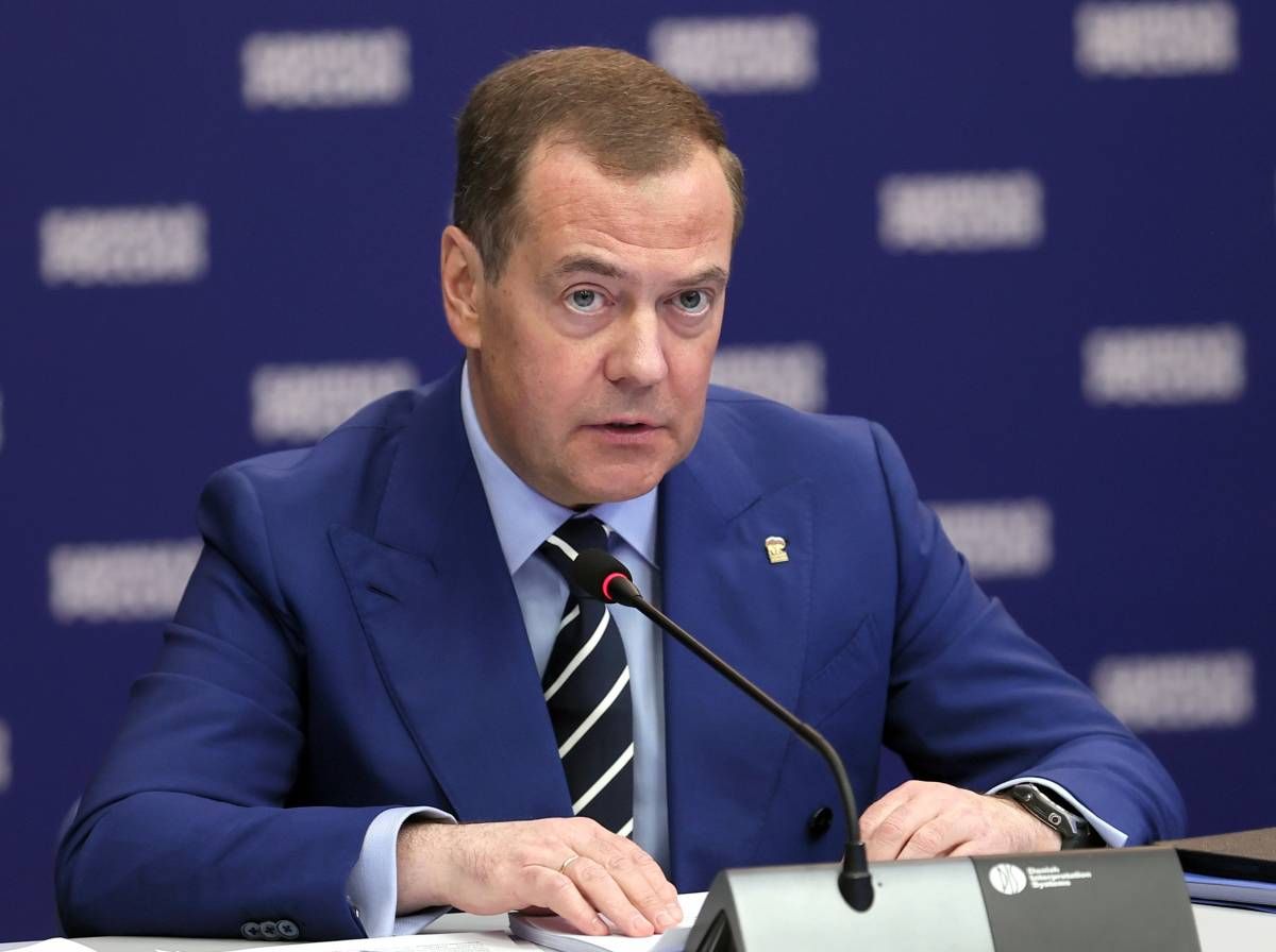 Медведев снова отличился скандальными заявлениями