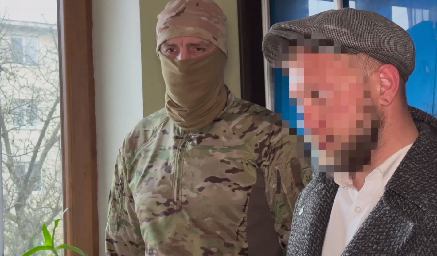 На этот раз без статуэток: ФСБ задержала россиянина, готовившего теракт в Крыму - 24 Канал На этот раз без статуэток: ФСБ задержала россиянина, готовившего теракт в Крыму - 24 Канал